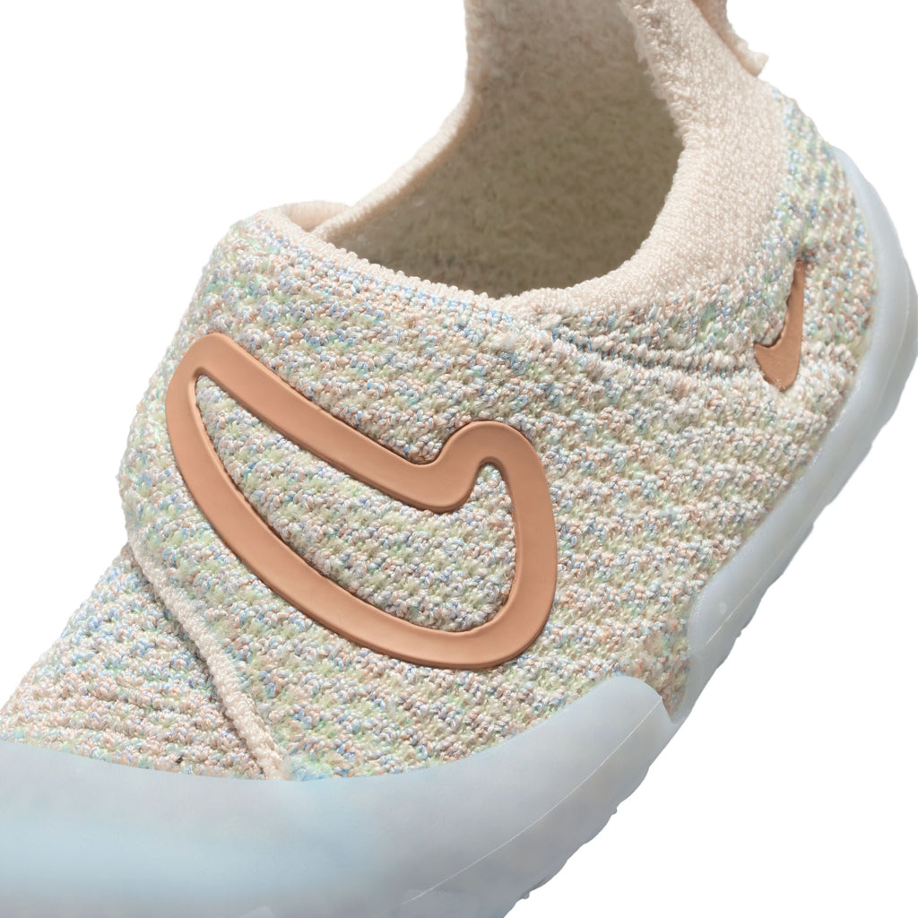 Girls' Nike Toddler Swoosh 1